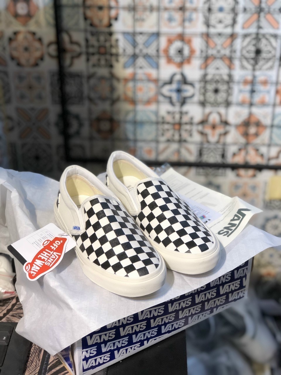 Giày Thể Thao Slip-On Checkerboard Nam – Nữ