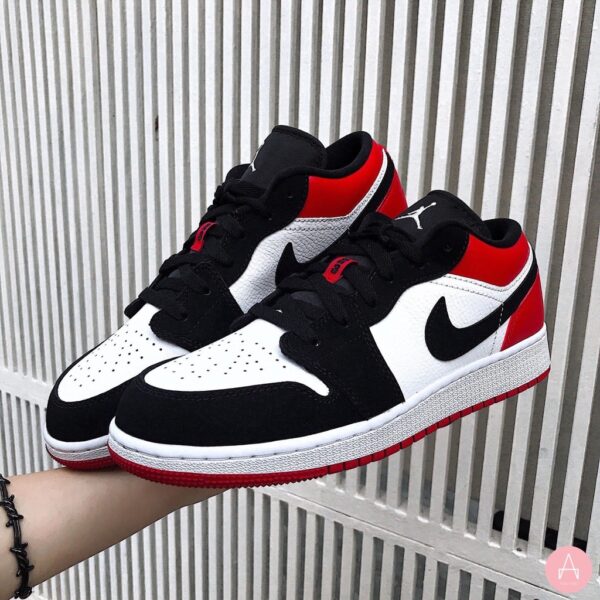 Nike Air Jordan 1 Low Black Toe 5