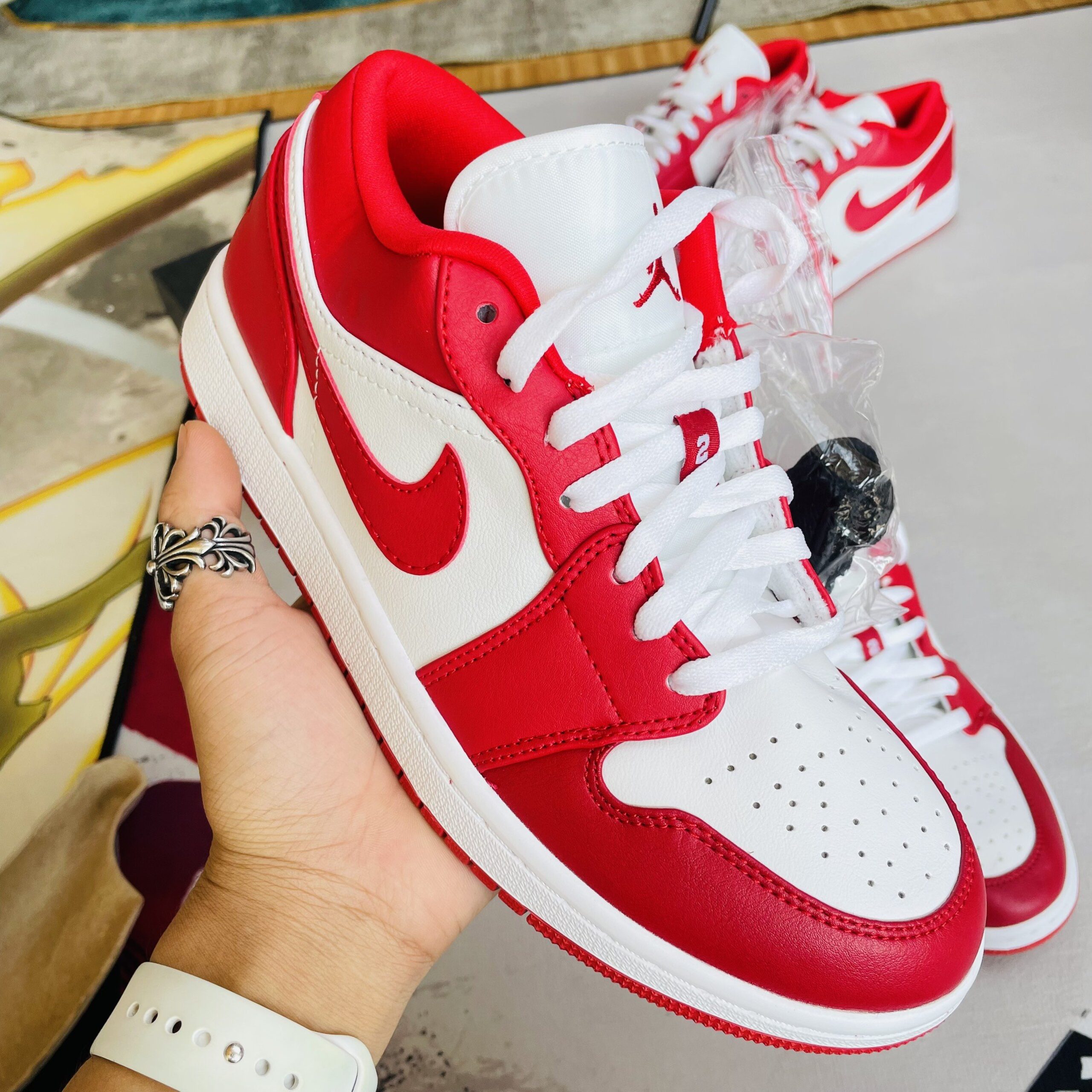 giay nike air Jordan 1 low gym red white like auth 4 scaled