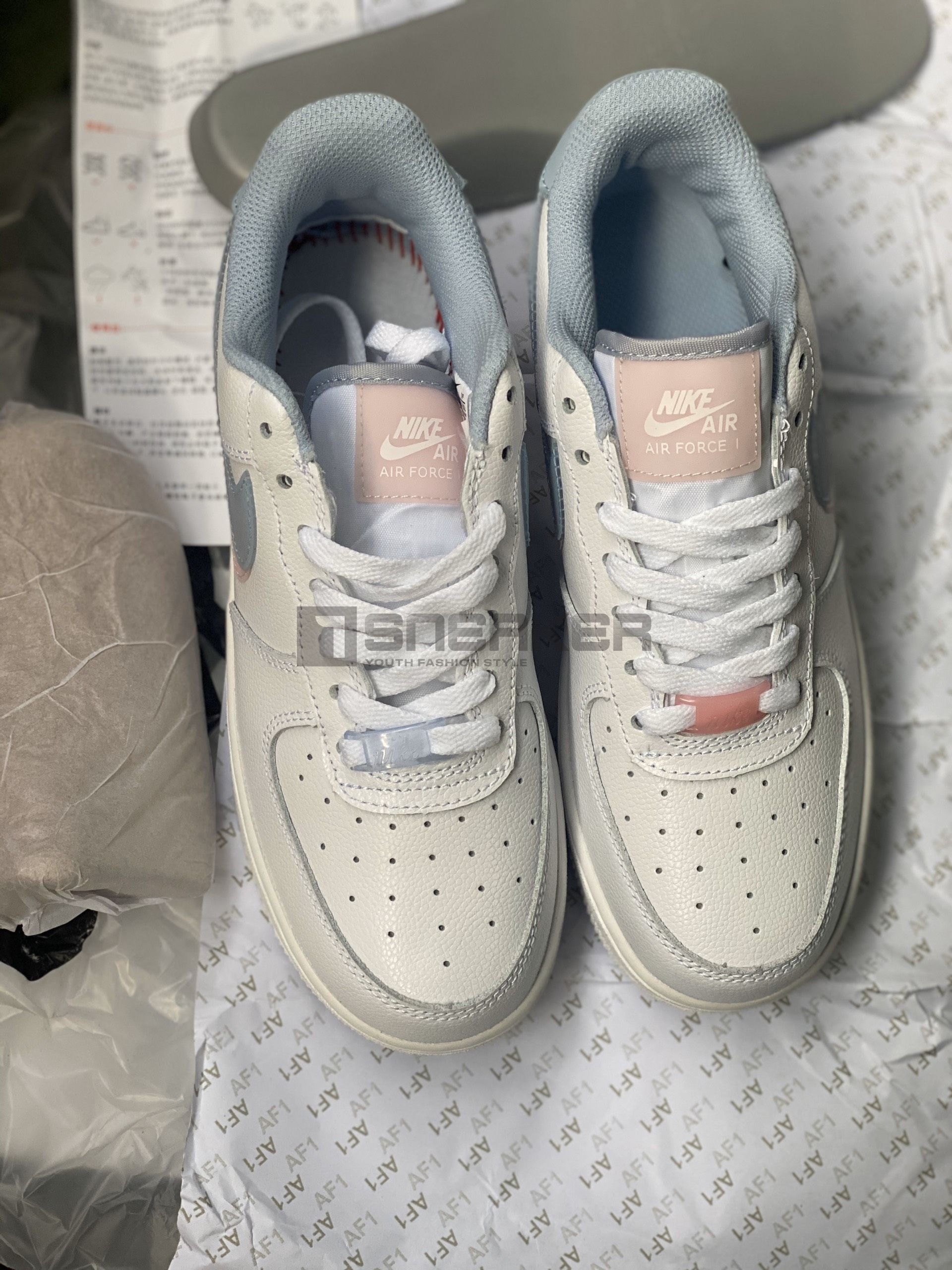 AIR FORCE 1 LOW LV8 GS DOUBLE SWOOSH NIKE Hong Baby 6
