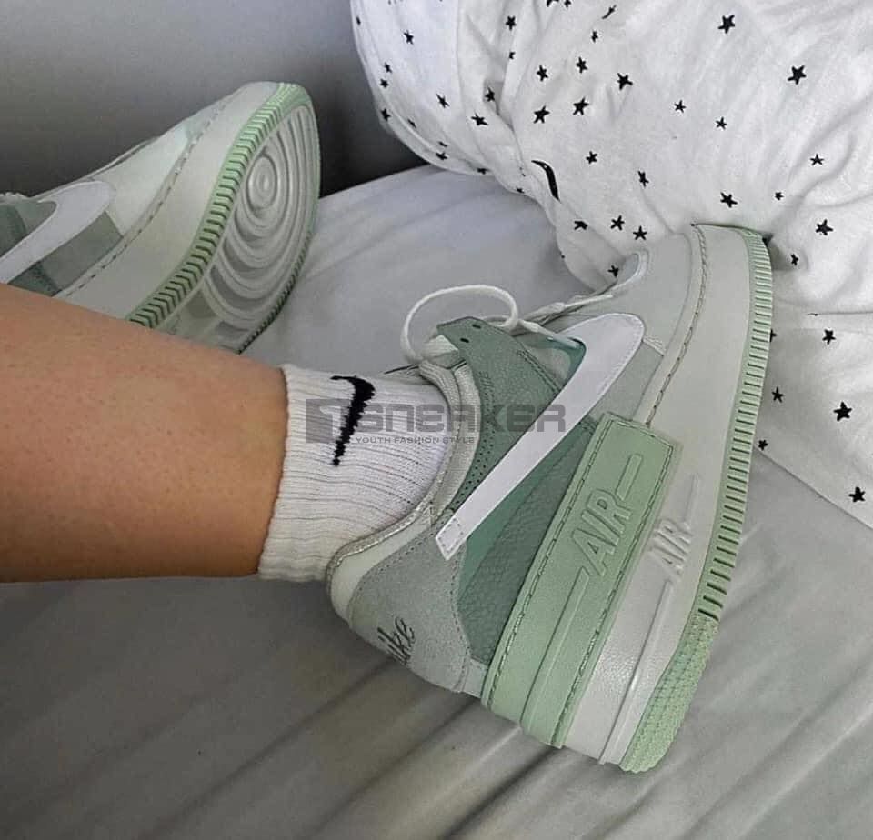 Nike Shadow Aura Green