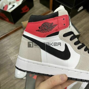 Nike Air Jordan 1 Retro High Light Smoke Grey 3