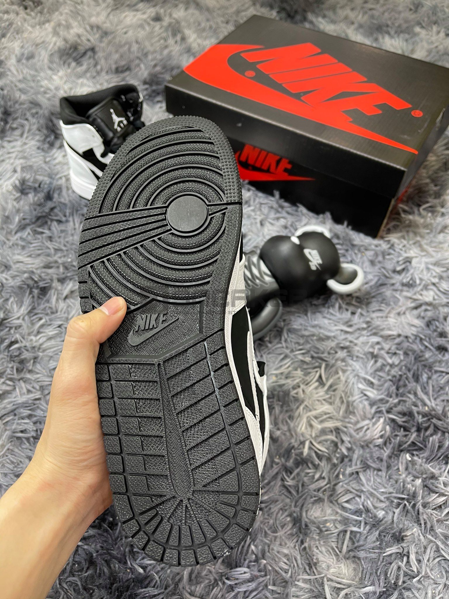 Nike Air Jordan1 Trắng Đen Cổ Cao giá rẻ