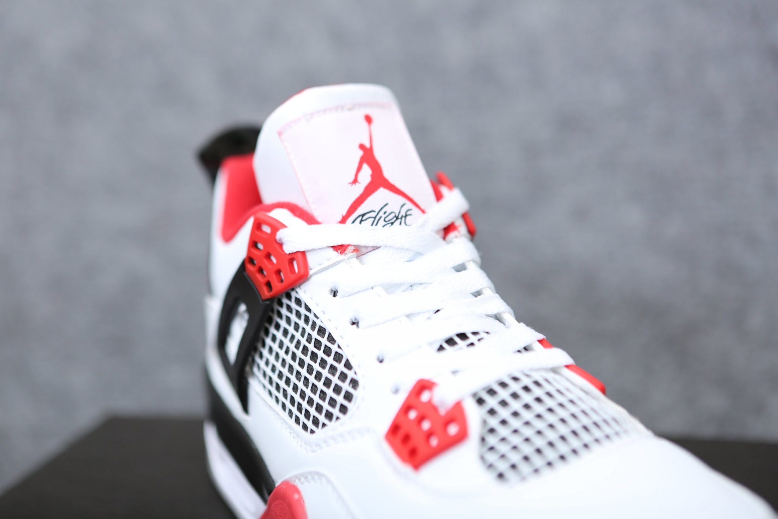 Giày Nike Air Jordan 4 Fire Red