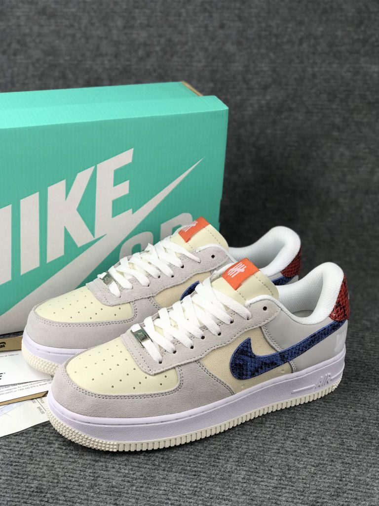 Giày Nike Air Force 1 Low SP Undefeated 5 On It Dunk vs AF1