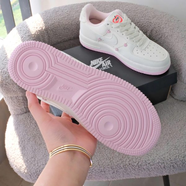 giay nike air force 1 07 lx wmns valentines day hv5992 111 11