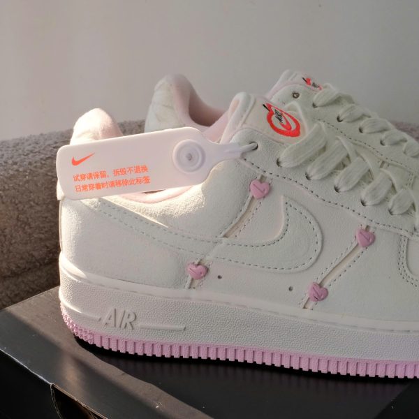 giay nike air force 1 07 lx wmns valentines day hv5992 111 13