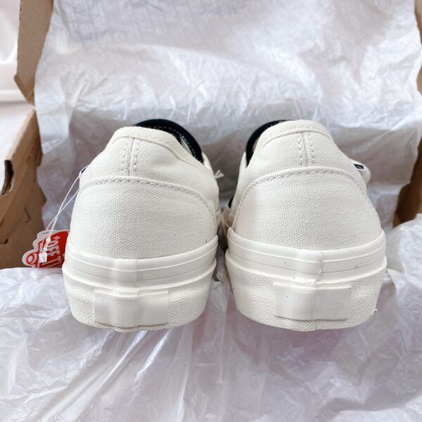 vans x Fear of god black and white like auth 4