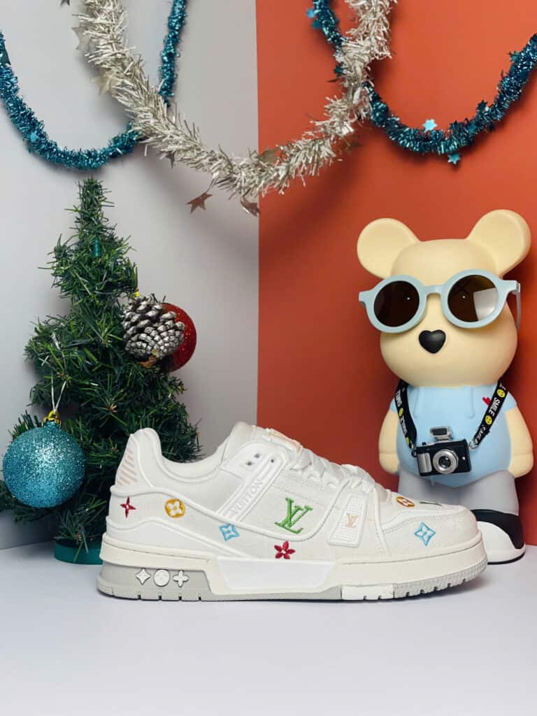 Louis Vuitton LV Trainer Floral Motif White Denim Like Auth louis vuitton lv trainer Floral motif white denim like auth 6