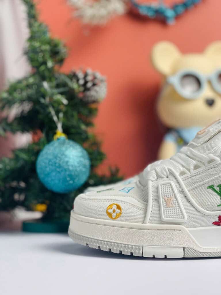 Louis Vuitton LV Trainer Floral Motif White Denim Like Auth louis vuitton lv trainer Floral motif white denim like auth 9