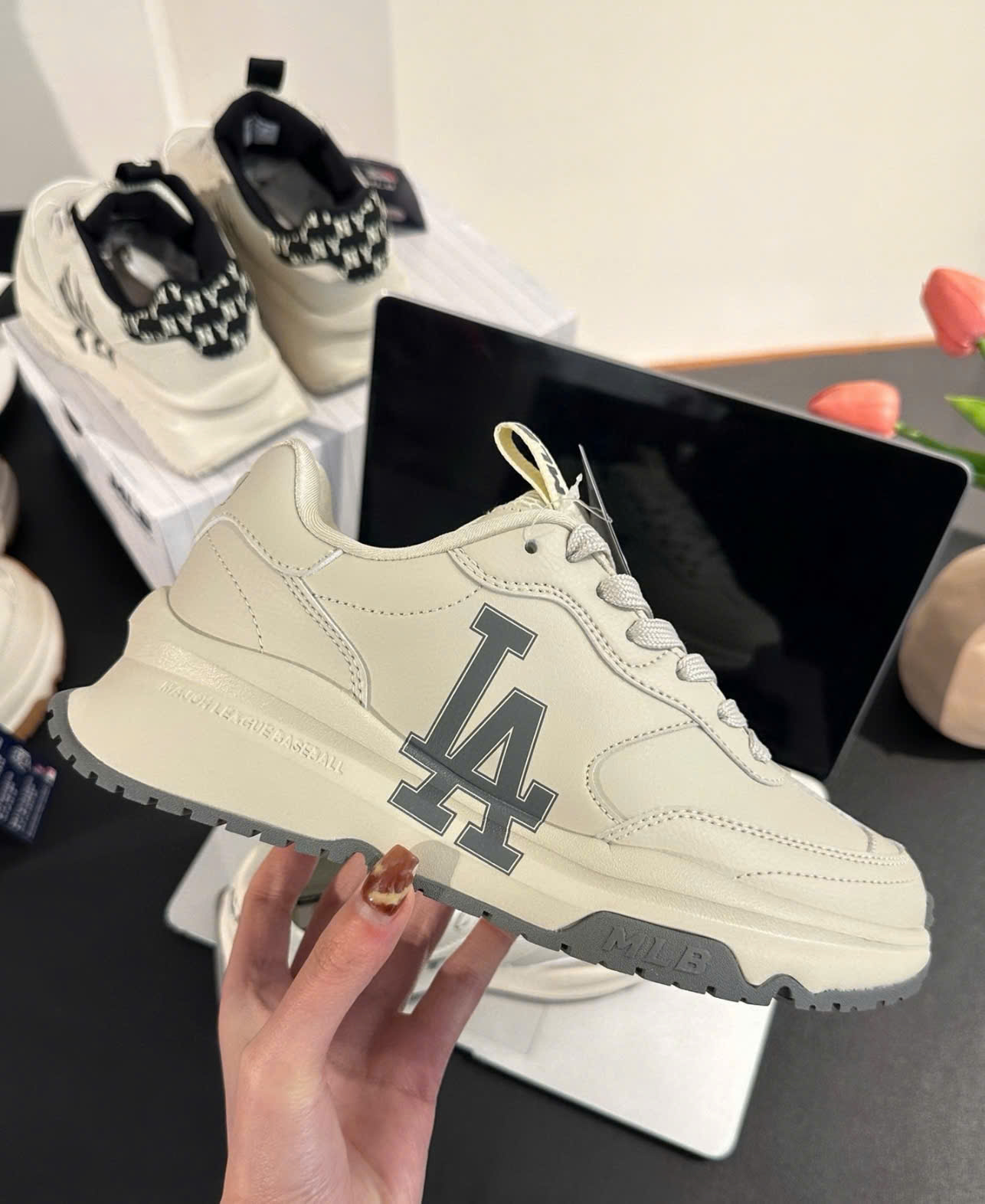 Giay Mlb Chunky Runner Basic La Dodgers Ivory 1 1