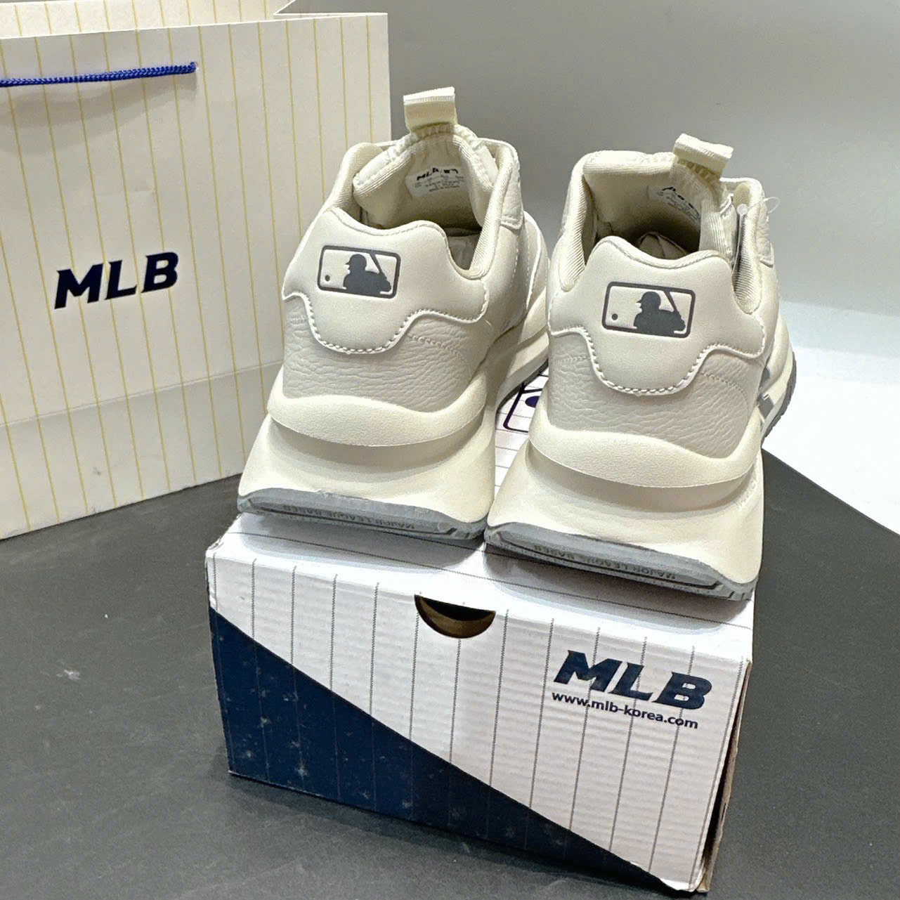 Giay Mlb Chunky Runner Basic La Dodgers Ivory 8