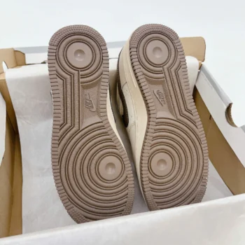 Nike Air Force 1 Louis Vuitton Brown Cream - Tổng quan thiết kế và hộp đựng