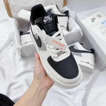 Nike Air Force 1 Upstep Black White - Chi tiết đế giày nâng