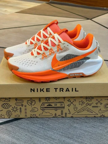 Cận cảnh chất liệu và công nghệ Reactx trên giày Nike Pegasus Trail 5 Next Nature