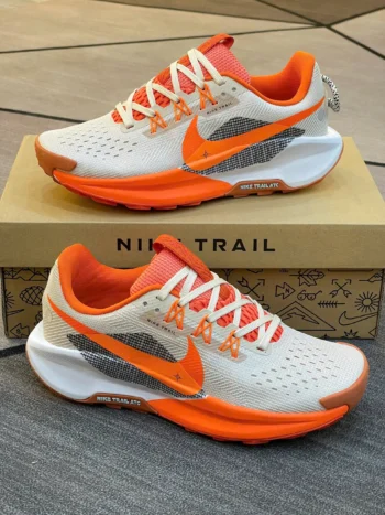 Góc nhìn khác của giày Nike Reactx Pegasus Trail 5 Next Nature