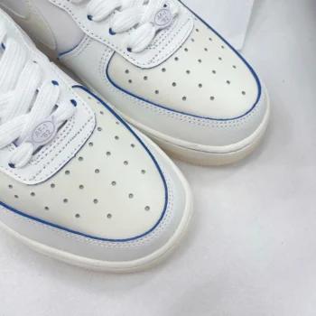 Nike Air Force 1 Low Global Sail Game Royal - Khi mang trên chân (outfit 1)