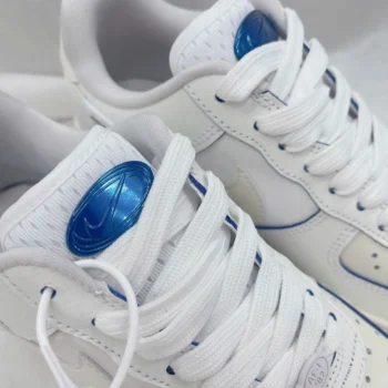 Nike Air Force 1 Low Global Sail Game Royal - Tem 'Global' trên lưỡi gà