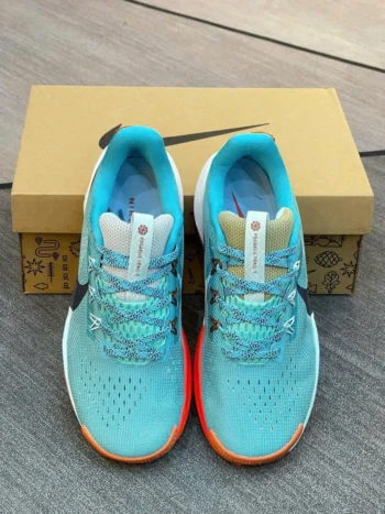 Giày chạy bộ Nike Running Reactx Pegasus Trail 5 màu xanh, góc nhìn tổng thể