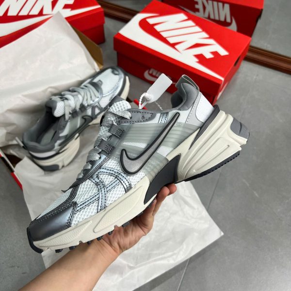 V2K Run ‘Pure Platinum Wolf Grey Best Quality Deal 2 scaled
