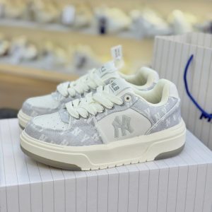 Giày sneakers Nam Nữ cổ thấp Chunky Liner Denim Monogam Họa Tiết