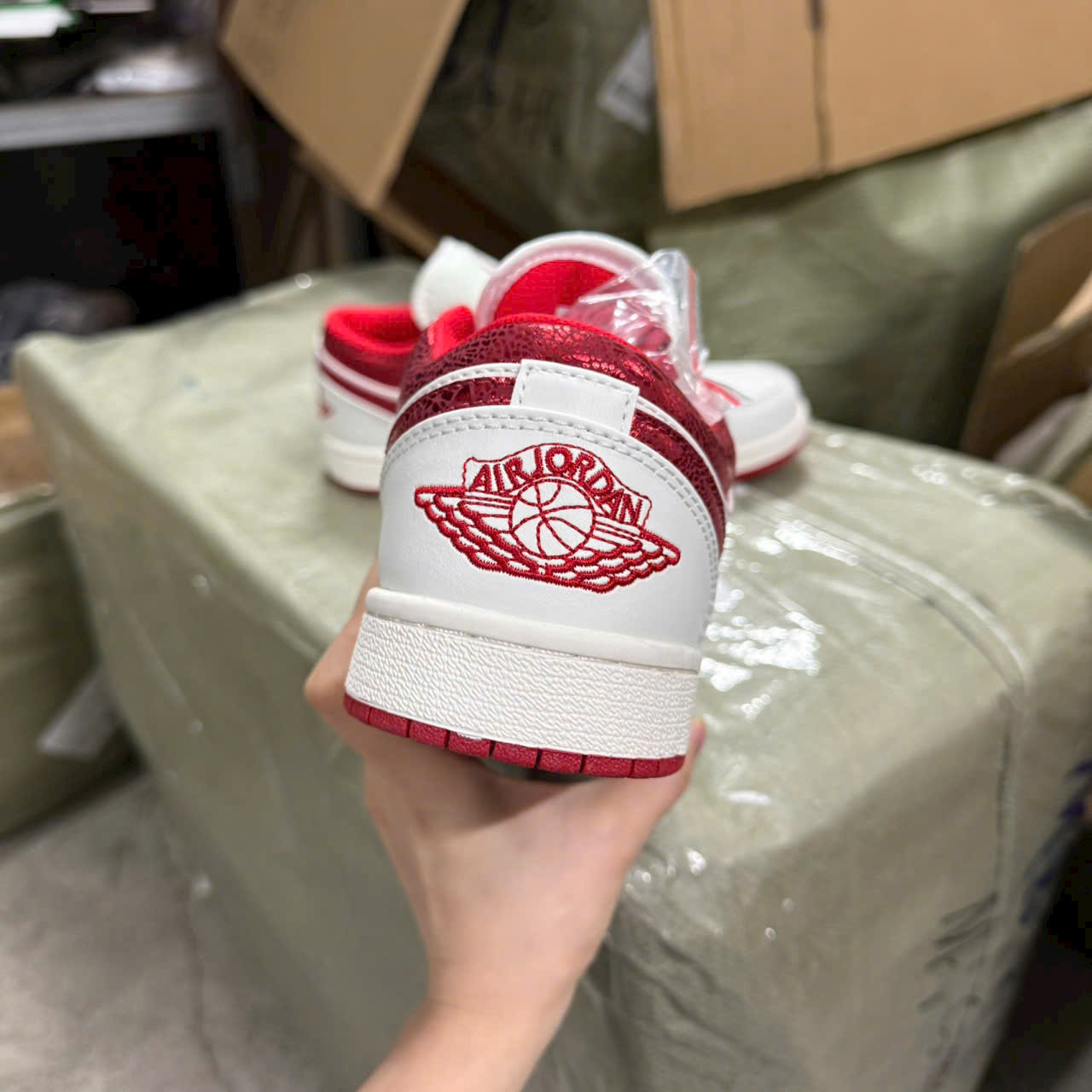 Giày Air Jordan 1 Low ‘Metallic Red Swoosh’ HJ9338-106 Giay Air Jordan 1 Low ‘Metallic Red Swoosh HJ9338 106 8
