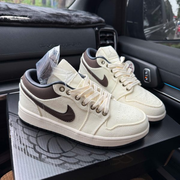 Giay Nike Air Jordan 1 Low Premium ‘Pale Ivory Baroque Brown IB8058 110 14
