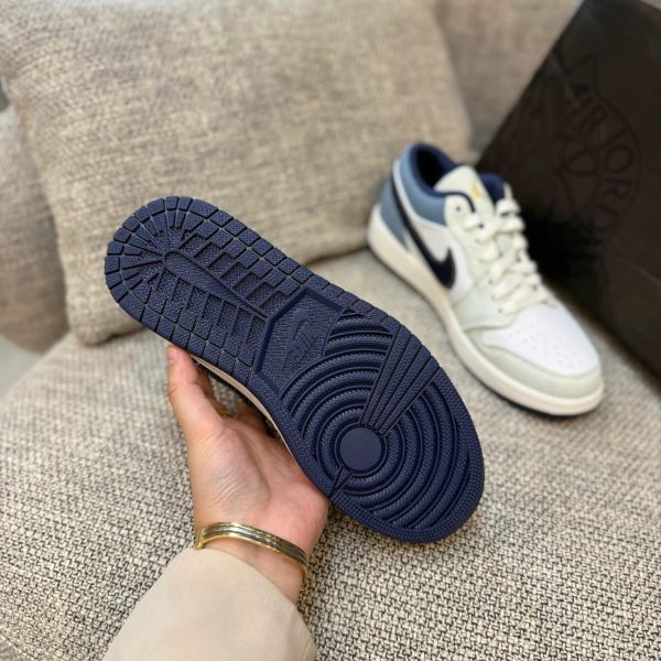 Giay Nike Air Jordan 1 Low SE ‘Light Denim Best Quality 4