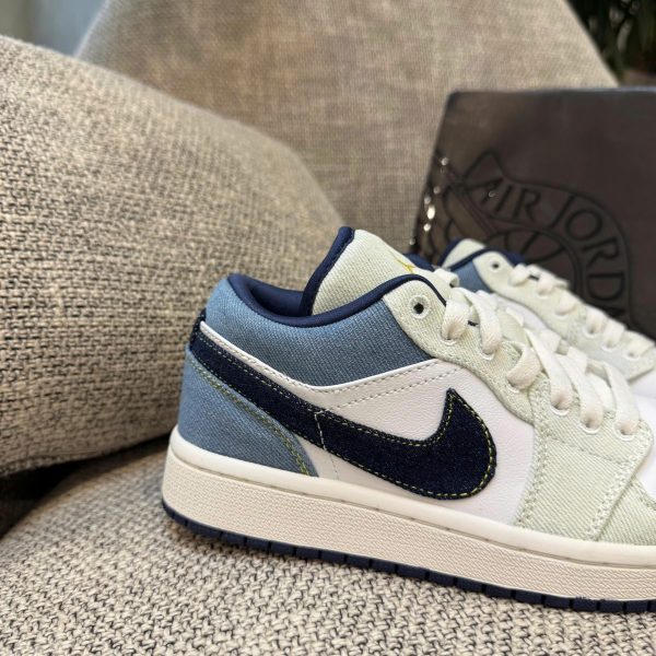 Giay Nike Air Jordan 1 Low SE ‘Light Denim Best Quality 7